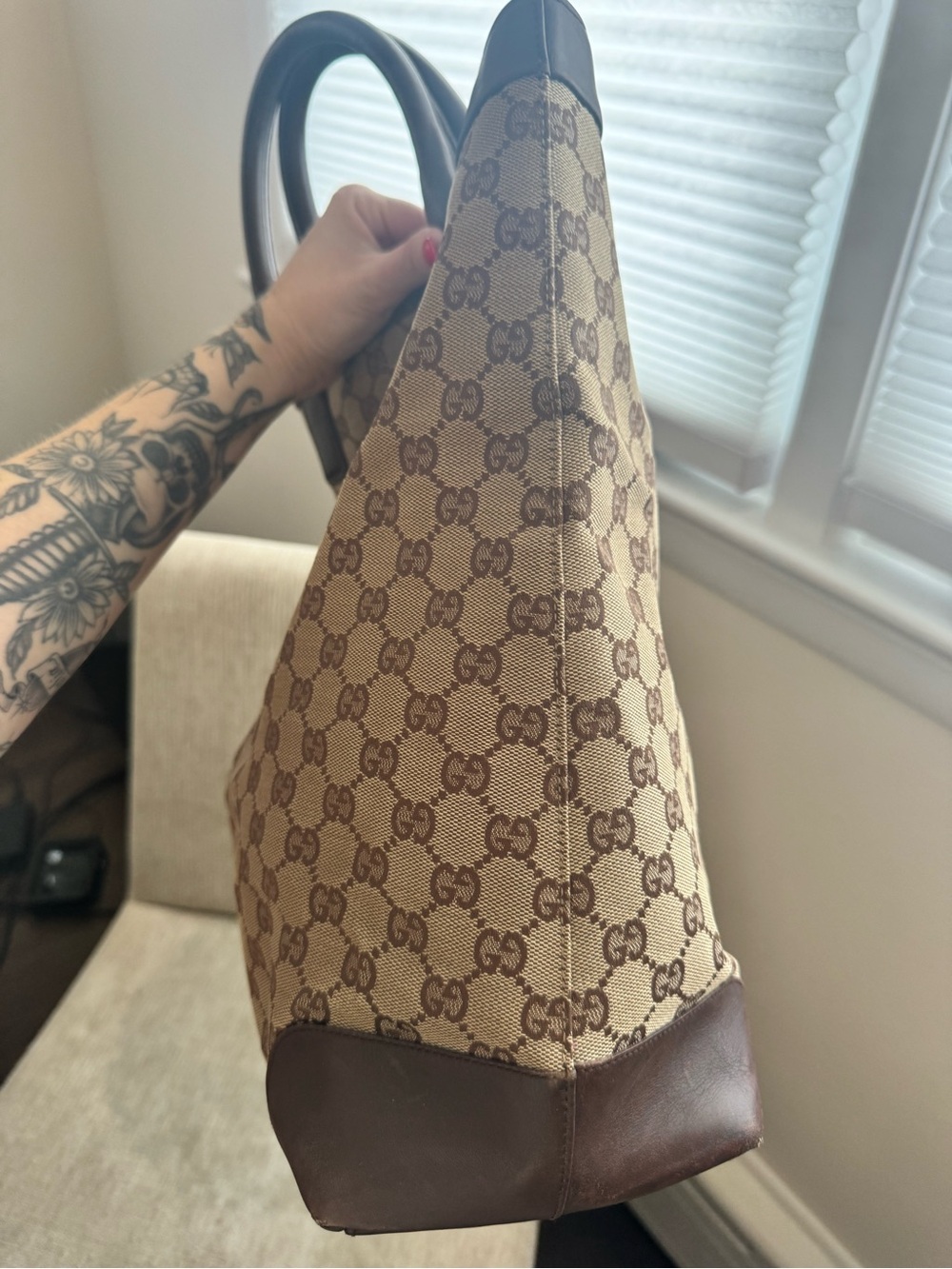 Gucci GG Canvas Tote - Picture 7 of 11